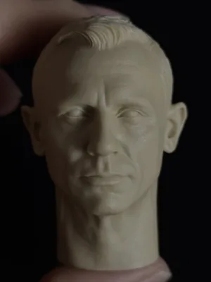 Daniel Craig James Bond - 1/6 Scale Unpainted Action Figure Head Sculpt