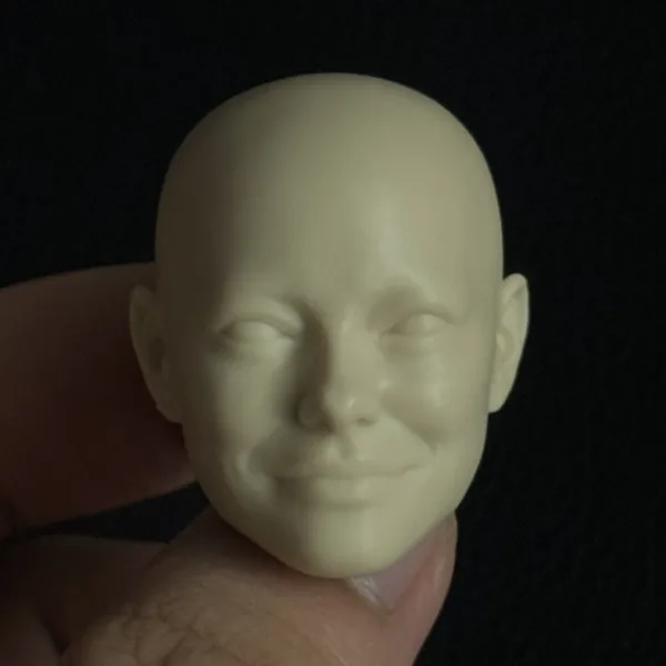 Emma Stone - 1/6 Scale Unpainted Action Figure Head Sculpt