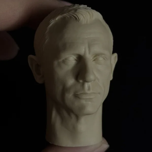 Daniel Craig James Bond - 1/6 Scale Unpainted Action Figure Head Sculpt