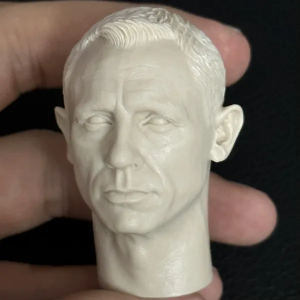 Daniel Craig James Bond - 1/6 Scale Unpainted Action Figure Head Sculpt