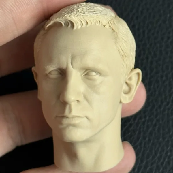 Daniel Craig James Bond - 1/6 Scale Unpainted Action Figure Head Sculpt